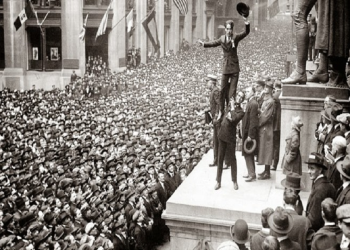 Nga Charlie Chaplin, te Dalton Trumbo, Peter Seeger, etj., / Historia e panjohur e shtatë artistëve të mëdhenj, karriera e të cilëve u rrëzua, nga lista e zezë e Hollywood