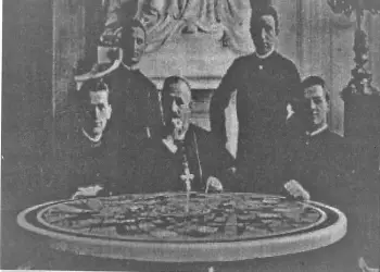 “Dom Shtjefëni na ka fut urrejtjen për komunistët, na thoshte se: ata janë katila që vrasin,  presin dhe kanë djegë murgesha…” / Deponimet e Gabriela Prenushit, para hetuesit Rasim Dedja, në ’53-in