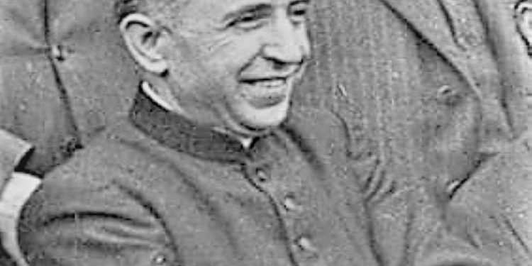 “Dom Shtjefën mbante lidhje të misionet e huaja diplomatike në Tiranë e të arratisurit nëpër male dhe informonte Vatikanin…”/ Historia e panjohur e famullitarit të Tiranës