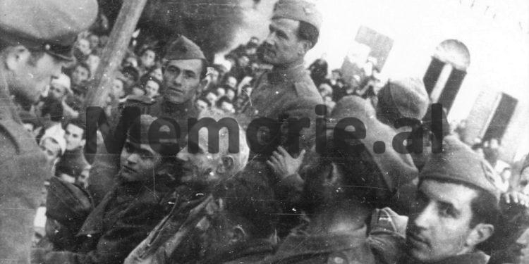 “Një nga shoqëruesit, e mbyti kapiten Gjelosh Lulin, i rrëmbeu florinjtë që kishte, i shkuli dhëmbët dhe e groposi, por komunistët e nxorën, i prenë kokën dhe…”/ Dëshmia tragjike e 91 vjeçarit