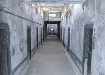 “Diktatura e proletariatit, vazhdimisht do të prodhonte ‘armiq të betuar’, ajo nuk do të ndalej përpara asnjë lloj krimi…”?/ Dëshmitë e njeriut që vuajti 20 vite burg politik dhe u nda sot nga jeta