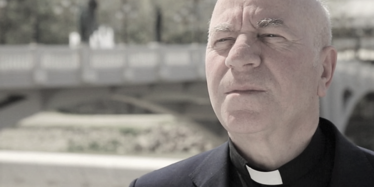 Të pathënat e Nënës Terezë, në librin “E kam në zëmër popullin tem shqiptar”, të Dom Lush Gjergjit