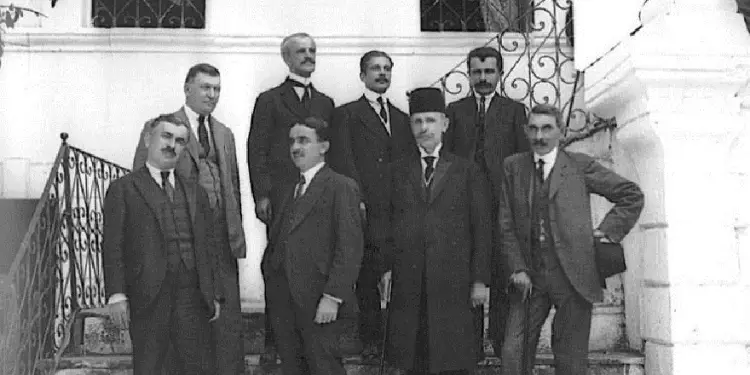 “Në burgun e Burrelit, Koço Kotën e kanë torturuar çnjerëzisht e godisnin me bajonetë dhe plagët e çara i’a mbushnin me…”/ Dëshmia rrëqethëse e nipit të ish-kryeministrit, që e rrëmbyen në Greqi në ’45-ën