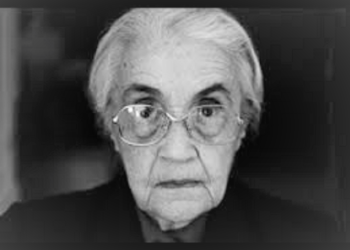 “Për ato që i kemi bërë ne popullit shqiptar, s’na mbetet tjetër, veçse të lagemi me benzinë dhe…”! / Reagimi i ish-të dënuarit, për intervistën e Nexhmije Hoxhës, me gazetarin italian