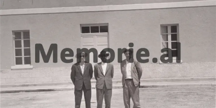 “Në Ministrinë e Tregtisë Jashtme janë grumbulluar elementë armiq dhe agjentë, që i ka marrë nën ombrellën e tij, Kiço Ngjela, i cili ka gënjyer Partinë…”/ Relacioni sekret nga Pekini, dhjetor 1975