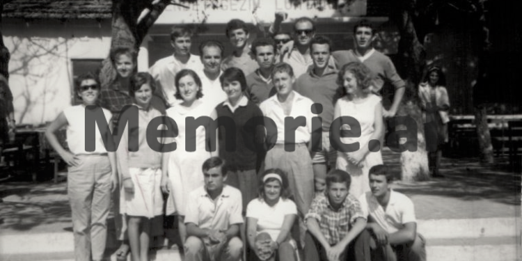 “Dikur në kampin e pionierëve “Qemal Stafa”, të Durrësit, kur shkonim me një fletë kampi dhe drejtori i paharruar…”/ Kujtimet e publicistit dhe ish-arbitrit të njohur të futbollit