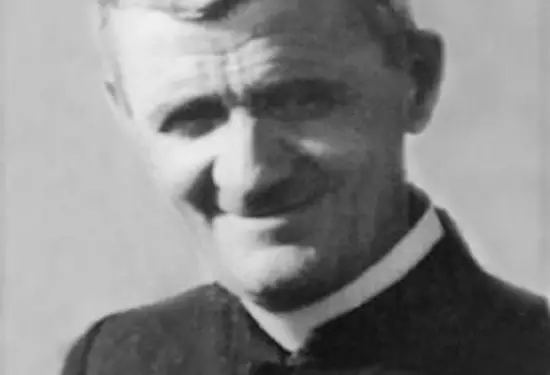 “Dom Ndre Zadeja dhe Patër Anton Harapi që na mblodhën sot, janë dy herë shenjtorë, janë shenjtorë të kulturës dhe…”/ Fjala e shkrimtarit dhe poetit të njohur, te Kisha e Shirokës