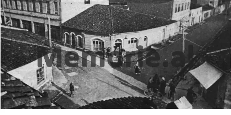 “Rrok Gera, u diplomua në Vjenë dhe shërbeu si ekonomist, diplomat, jurist, politikan, ministër, etj., deri…” / Historia e panjohur e pinjollit të familjes aristokrate të Shkodrës, që vuajti në burgun e Burrelit