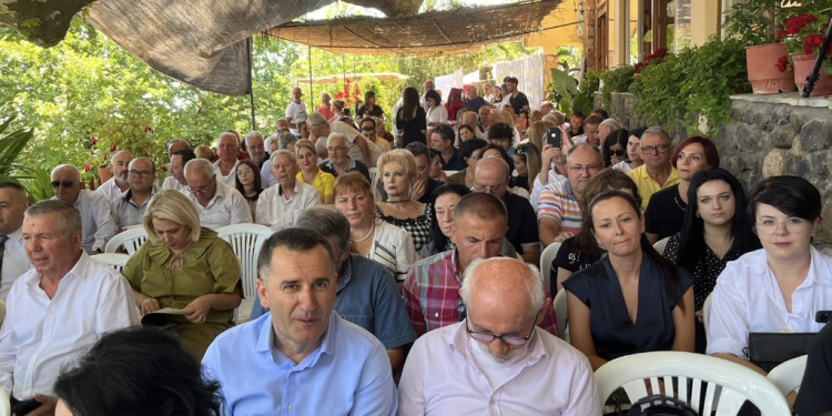 PUSHKATIMI I DY POETËVE PARA 45 VJETËVE…