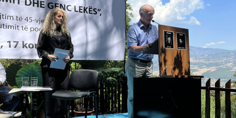 PUSHKATIMI I DY POETËVE PARA 45 VJETËVE…