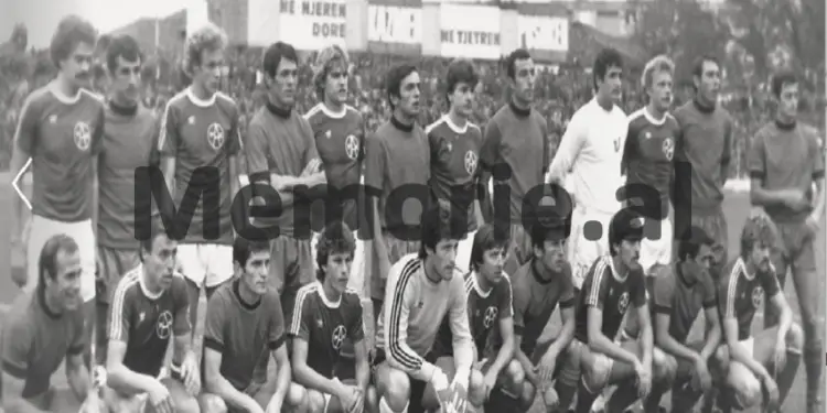 “Jani Kaçi, kolosi i portës korçare, që u ndëshkua për foton e Enver Hoxhës dhe u…” / Historia e panjohur e legjendës së përfaqësueses që u huazua edhe nga ‘Partizani” e “Vllaznia”, në kupat e europës