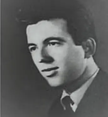 “Klithmat kundër regjimit në poezitë e Genc Lekës dhe Vilson Blloshmit, duket sikur i ndeshim te ‘Tabir Saraji’ i Kadaresë…”/ Refleksione mbi jetën e veprën e dy poetëve të pushkatuar