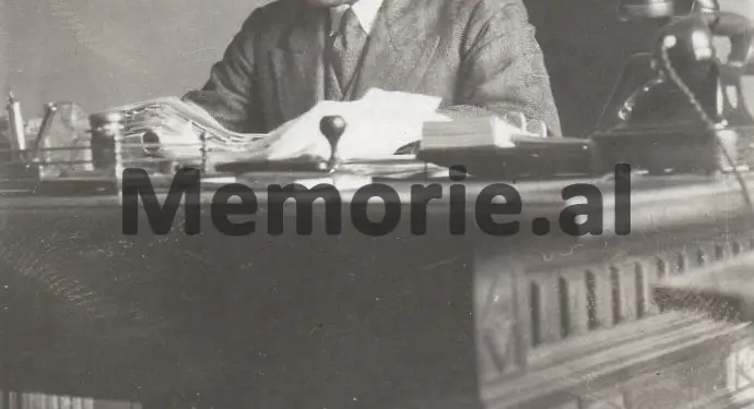 “Rrok Gera, u diplomua në Vjenë dhe shërbeu si ekonomist, diplomat, jurist, politikan, ministër, etj., deri…” / Historia e panjohur e pinjollit të familjes aristokrate të Shkodrës, që vuajti në burgun e Burrelit