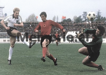 “Jani Kaçi, the colossus of the Korça goal, who was punished for the photo of Enver Hoxha and was…” / The unknown story of the legend of the representative who was also loaned by “Partizani” and “Vllaznia”, in the European cups