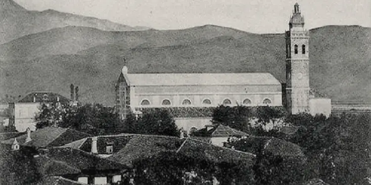 “Studiuesit e rinj, duhet ta çlirojnë historiografinë nga termat ‘tradhtarë të atdheut’, e paçavure të tjera të këtij lloji, që arbitrariteti komunist, projektoi…”/ Refleksione nga ish-i burgosuri politik
