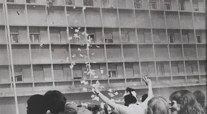 “Më 2 prill ‘91, kujtoj të bijën e artistit të madh Gjok Vata e cila bëri një akt heroik: kërceu mbi tankun që Dega e Brendshme kishte sjellë aty dhe…”/ Dëshmia e studiuesit të krimeve të komunizmit