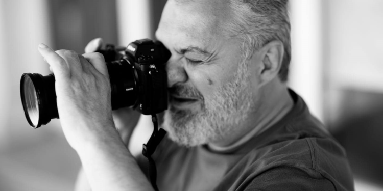 EDVIN SCHWARTZ, KUSHËRIRI I FROJDIT