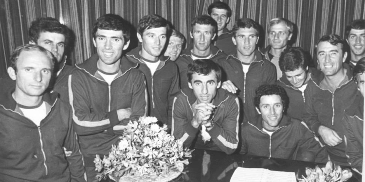 “Kur Bajaziti shënoi golin me francezët në ‘Qemal Stafa’ nga një goditje dënimin, tifozët kavajas shpreheshin; ‘Ime, kina dhe na Platina’…”/ Historia e panjohur e një prej yjeve të futbollit shqiptar