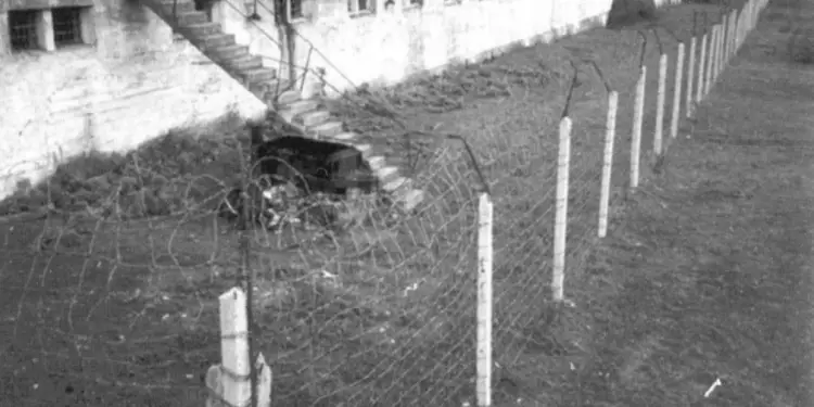 “Kur banonim në Gjirokastër, Enver Hoxha i propozoi disa herë Aurelias për fejesë dhe pasi mori refuzimin e prerë të saj, ai u betua që…”/ Kujtimet e italianit, nipi i ish-portierit të Kombëtares shqiptare