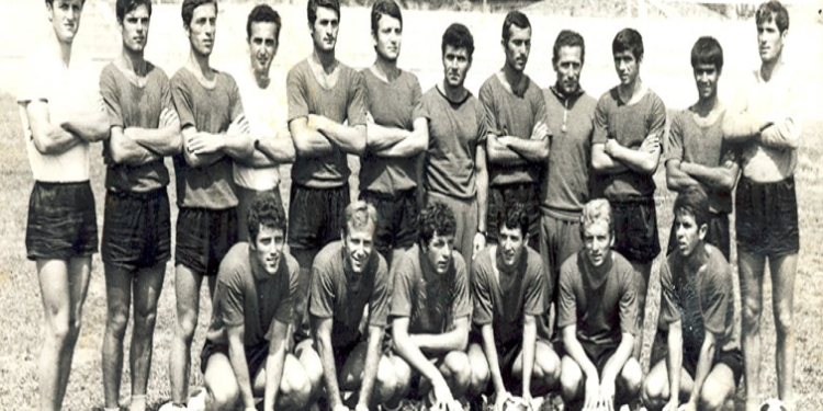 “Na shtroni asfaltin në rrugën Muzinës, t’ju japim futbollistin e kombëtares…”/ Historia e padëgjuar e “Bekenbauerit” shqiptar, që e kërkonin “Partizani” e “Dinamo” dhe shteti e përdori si “klering”…!