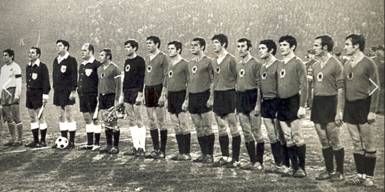 “Na shtroni asfaltin në rrugën Muzinës, t’ju japim futbollistin e kombëtares…”/ Historia e padëgjuar e “Bekenbauerit” shqiptar, që e kërkonin “Partizani” e “Dinamo” dhe shteti e përdori si “klering”…!