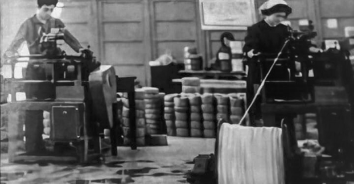 “Gazetarin francez Zhan Zhak Bovantr, të gazetës “Valeurs Actuelles”, e dëbuam si person të padëshirueshëm, pasi i gjetëm një bllok me…”/ Letra e Reiz Malile, gusht, 1970