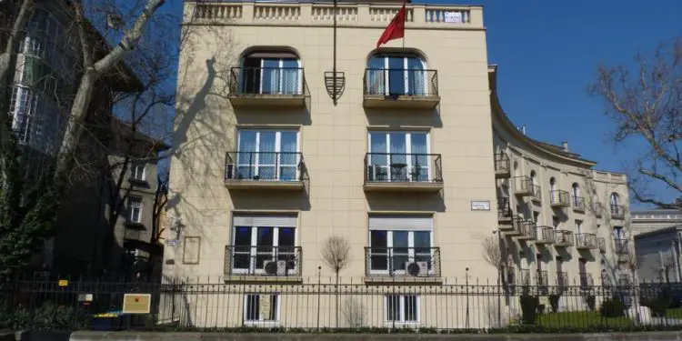 “Titullarët e disa ambasadave, po pengojnë punën e agjentëve tanë, ndërhyjnë, kërkojnë pseudonimet, etj., si rasti me gazetarin jugosllav, që…”/ Relacioni sekret për Hysni Kapon, maj ‘72