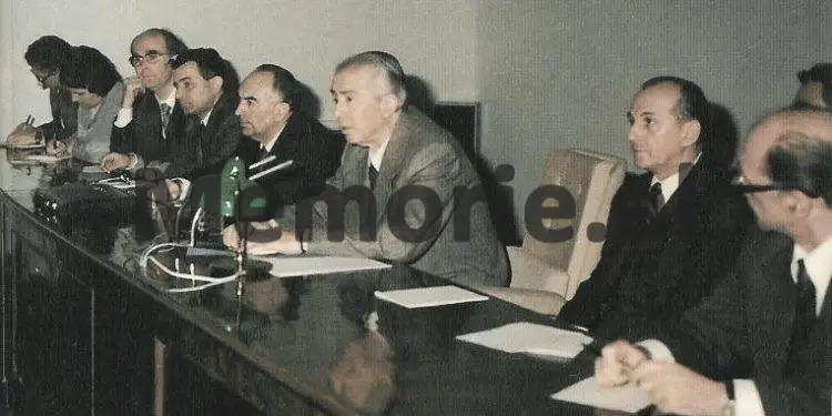 “Kadri, mos na thuaj avash, s’ka avash këtu, po na trego; a ka pasur punë armiqësore në Ministrinë e Brendshme, nëse po, pse s’i ke…”?! / Mbledhja e panjohur e Byrosë, 8 tetor ‘82