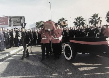 “Dhjetë vite më parë, kur eshtrat e Mbretit Zogu I-rë u kthyen në atdhe dhe ceremonia madhështore…”/ Ish-deputeti dhe kreu i Legalitetit, kujton Mbretin e Shqiptarëve