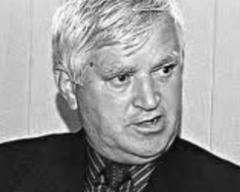 “Si e varën në litar, Nezir Muzhaqin, komandantin e ‘Ballit Kombëtar’ për Elbasanin, me vendimin e Gjykatës së Lartë Ushtarake, pasi…”/ Ish-i dënuari politik, publikon dokumentin