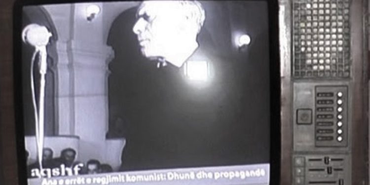 “Në vitet ’70-të, fillova të prodhoj në seri ‘Kanoçet’, ku ‘ishullarët’ filluan të shikonin lajme, filma, spektakle, etj., por ato, i kërkonin edhe komisarët, spiunët e..,”/ Dëshmia e rrallë e publicistit të njohur