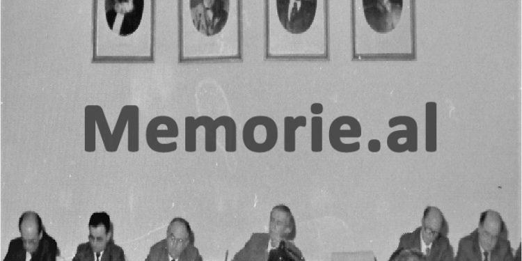 “Kadri, në ‘75-ën, Byroja Politike vendosi si shef të Drejtorisë Operative të Ushtrisë, atë që i ishte në listat e agjentëve, pse nuk na e the…”?! / Debatet e Enverit në mbledhjen e Byrosë, 8 tetor ‘82