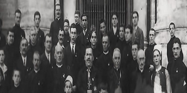 “Babën e preu në besë Bejto Fasllia Vukaj dhe kur e pushkatuan te Vorret e Rrmajt, me Dom Trackin, gjyshja u afru me pa, por ata i nxorën syrin…”/ Dëshmia tragjike e emigrantit nga Suedia