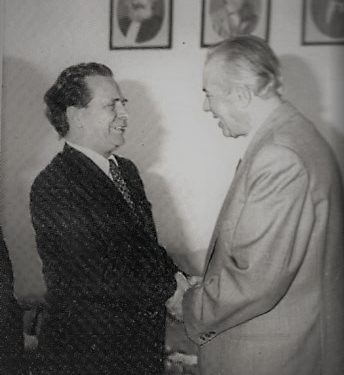 “Shokët gjermanë, na e paraqesin Bashkimi Sovjetik, si një vend ku ekziston ‘komunizmi’, ndërsa udhëheqja atje, është antikomuniste dhe…”/ Diskutimi i Enverit në Byro, maj ‘82