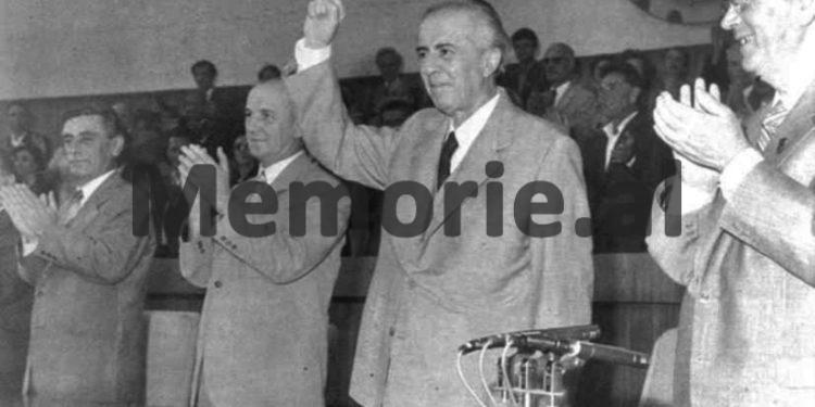 “Kur na thirri Mehmeti në një darkë në shtëpi, Petrit Dume i tha Shefqetit se; do jap urdhër të arrestoj, kurse Mehmeti, ndërhyri…”/ Enver Hoxha, në mbledhjen e Byrosë, janar ‘82