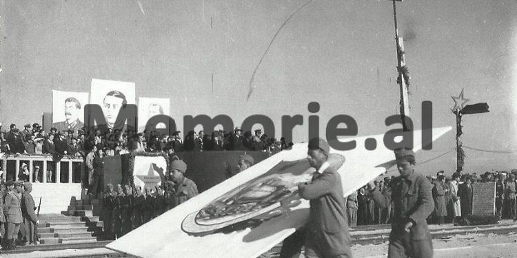Workers parading at the inauguration of the Durrës-Peqin railway, 1947