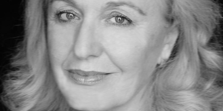 “Pasi babai im, ish – gjeneral–leitnant u shpall antiparti dhe na internuan në Berat, shoqja e ngushtë, Natasha, më spiunoi te Sigurimi, ku shkruante…”/ Dëshmia tronditëse e Vera Bekteshit