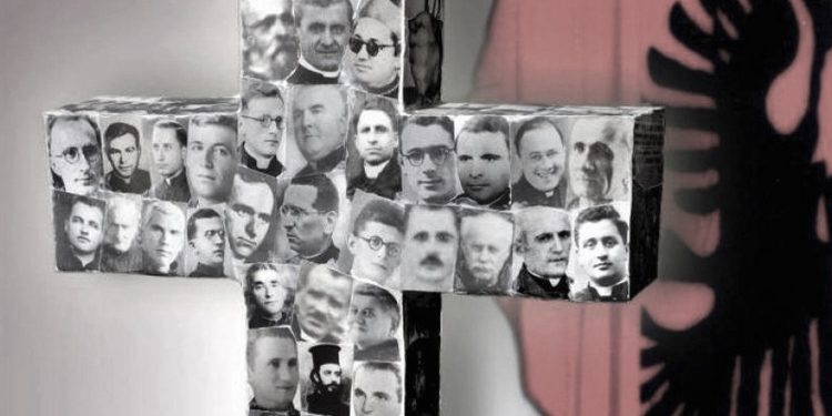 “Ditën që dënimin me vdekje, ia kthyen në burg të përjetshëm, At Karl Serreqi, i mërzitur, na tha; më vjen keq që s’po des si martir, por…”/ Historia e fratit që s’e tregoj sekretin e rrëfimit