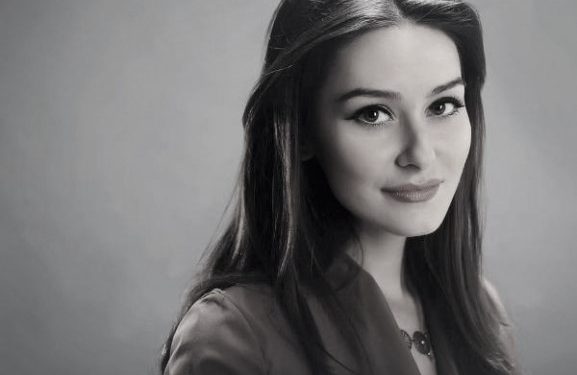 “Në Tepelenë, kur mësuesi më pyeti nëse unë e doja babën tim, që ishte në mal i arratisur dhe i thashë; po, e dua, ai kapi vizoren dhe…”/ Dëshmia e trishtë e Simon Mirakaj