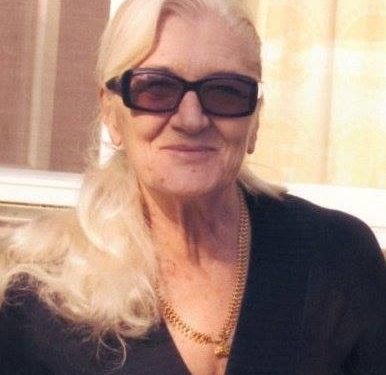 “Nga Ganimet Vendresha dhe Helena Kadare, që ishte shumë e bukur, te dy Luizat dhe…”/ Si festohej Viti i Ri në Klubin e Lidhjes, me ‘Rum’ kubanez, e balerinën ruse që, mahniste sallën