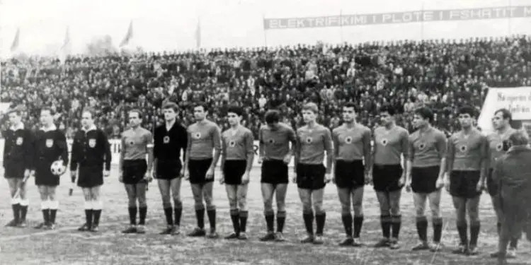 “Në ’71-in, kur Gjermania Perendimore na mundi 1 – 0 në Tiranë, Gerd Myler që shënoi golin, u dashura me kamarieren e “Dajtit”, që quhej…”/ Historia e panjohur e bomberit gjerman në Tiranë
