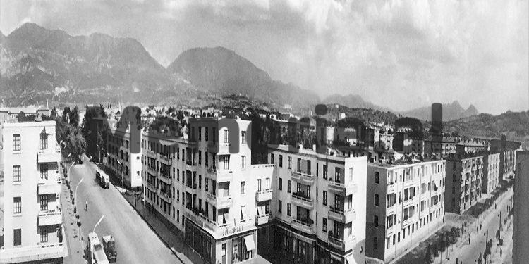 “Nga mësuesit, mjekët, berberët, shoferët, sportistët dhe fatorinët e autobuzëve, te artistët e drejtorët e ndërmarrjeve të ’21 Dhjetorit’…”/ Historia panjohur e lagjes së famshme