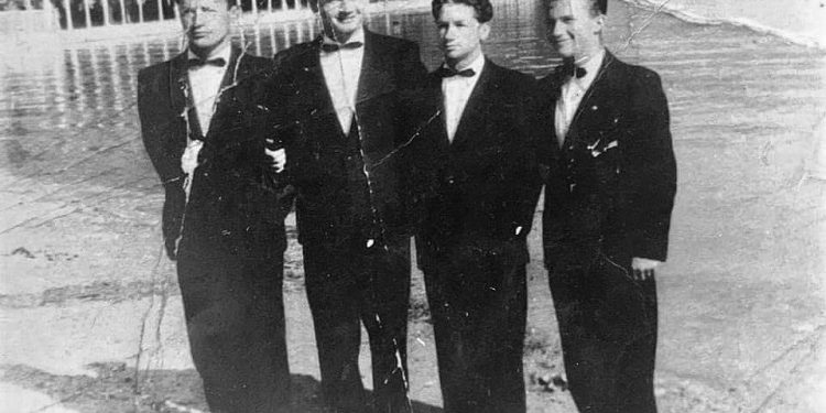 “Të mahnitur nga muzika e orkestrës, kryemistri çek dhe ai bullgar, u afruan aty dhe pasi i përgëzuan ata, i thanë Mehmet Shehut…”/ Si i dënoi kryeministri “Bitëllsat” e Pogradecit…?