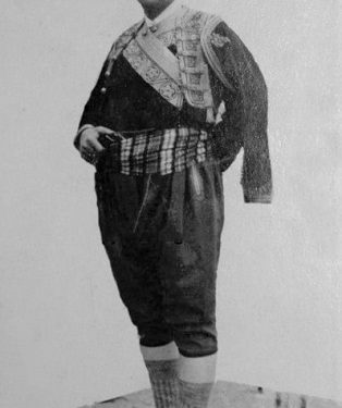 “Pas 33 vitesh, në ’74-ën, më lejuan të vija në Shqipëri, ku takova babanë 82 vjeçar, që kishte dalë nga burgu, por…/ Dëshmia e rrallë nga Bosnja e të bijës së ish-regjentit shqiptar