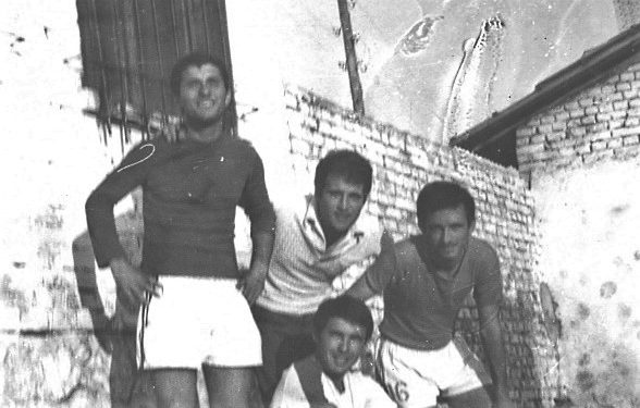 Personazhet e famshëm të “21-shit”/ “Nga Torja mitik, Fane Gostivari invalid, te Dik Seferi, arbitri ‘Lo Bello’, dhe Qani Tërkuçi me Stefanin e Loçen, që u arratisën në Argjentinë…”/ Historia e lagjes me emrin e Stalinit