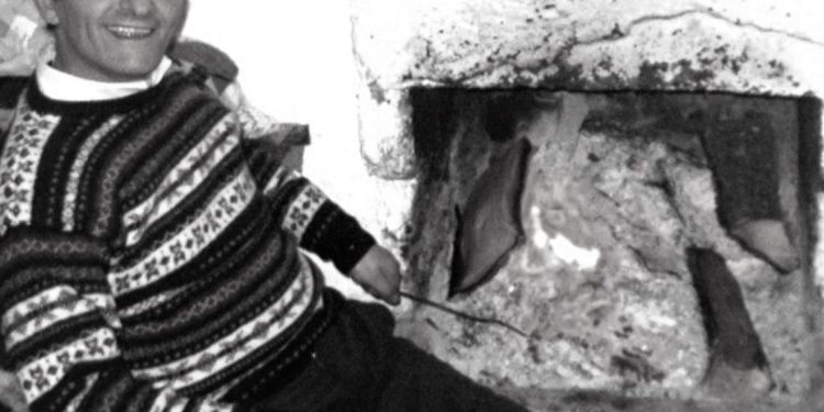 “Ishte një skenë të llahtarshme, kur kaloi vagoni me trupin e Ilmiut të ndarë në dysh, ku koka ishte e shkëputur dhe…”/ Dëshmia tronditëse për dy të burgosurit që vdiqën në Qafë Bari