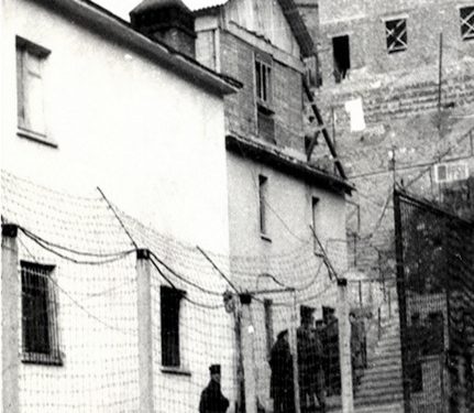 “Më arrestuan për ‘Kartën e të Drejtave të Njeriut’ që kisha në shtëpi, se më spiunoj, burri kushërirës së parë, bashkëpunëtor i Sigurimit dhe…”/ Dëshmia e rrallë e profesorit të matematikës nga Korça