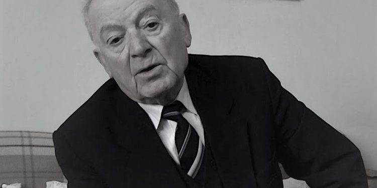 “Më spiunoi kolegu i zyrës, Vangjush R., Xhevdet D., dhe K. Gj., polake e martuar në Korçë, kurse hetuesit që më torturuan barbarisht, ishin…”/ Dëshmia tronditëse e vëllait të aktorit të njohur