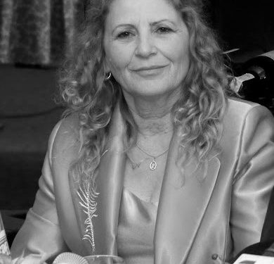 “Sapo mësuesja hyri në zyrë, inspektori i arsimit mbylli derën me çelës, i’u afrua asaj dhe e kapi për…”/ Ngjarja tragjike në Tepelenë në ’67-ën që, alarmoi shtetin dhe vetë Enver Hoxhën