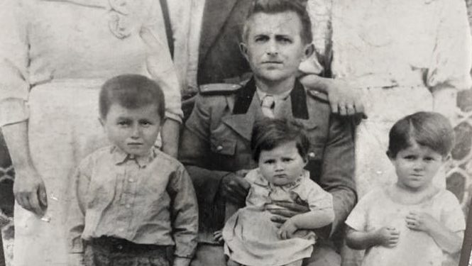 “E vërteta e akuzave të Haxhi Lleshit me shpifje dhe trillime ndaj familjes time e ndaj meje, që nga periudha e Luftës e deri…”/ Reagimi i ish-ministres së Arsim-Kulturës, të para viteve ’90-të